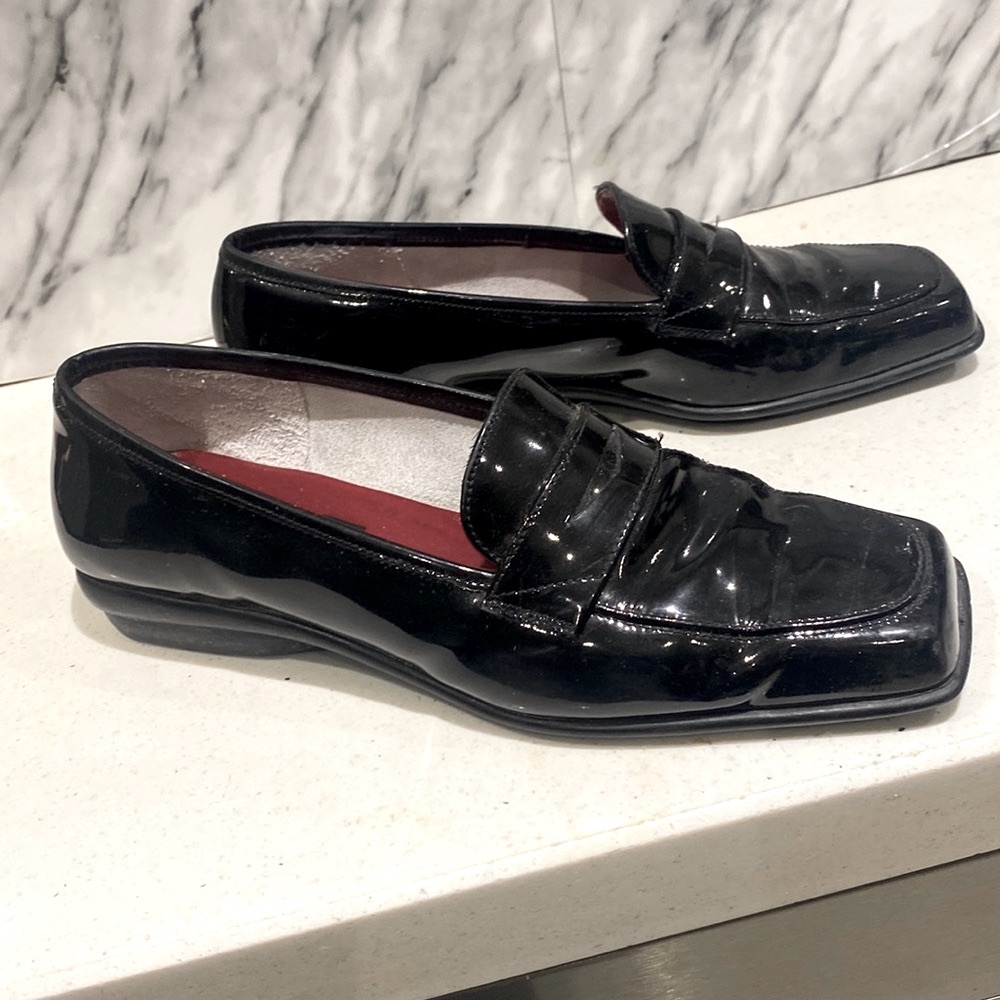 Salvatore Ferragamo Black Patent Leather Flats 6.5